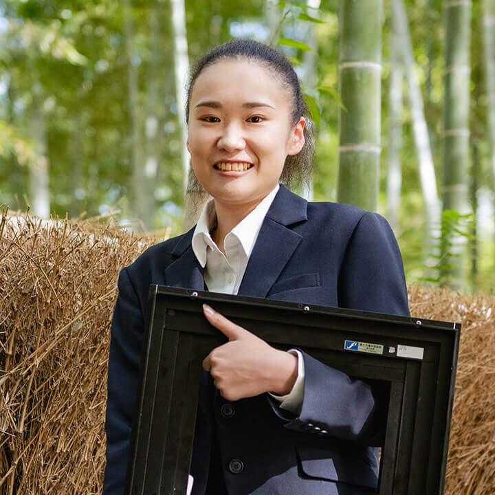 営業補佐 西 雪美